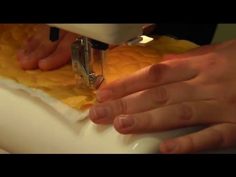 Beginner Free Motion Machine Quilting with Jenny Doan of Missouri Star (Instructional Video)