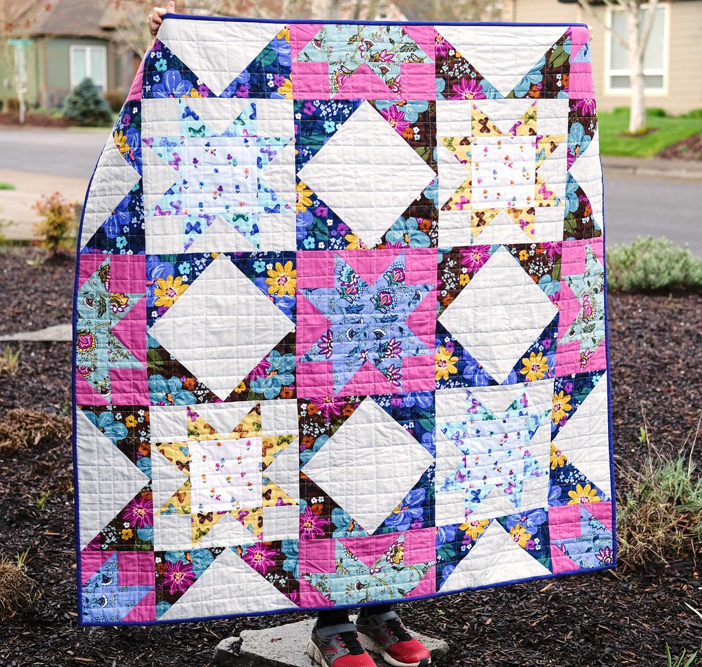 Dilly Dahlia Giant Block Free Quilt Pattern