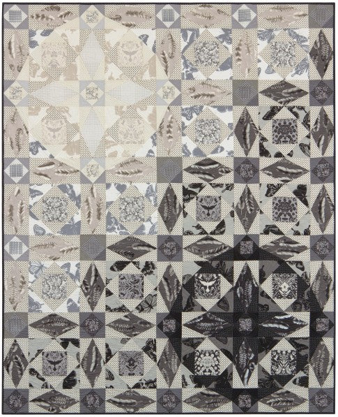 Storm at Sea quilt in black and white
