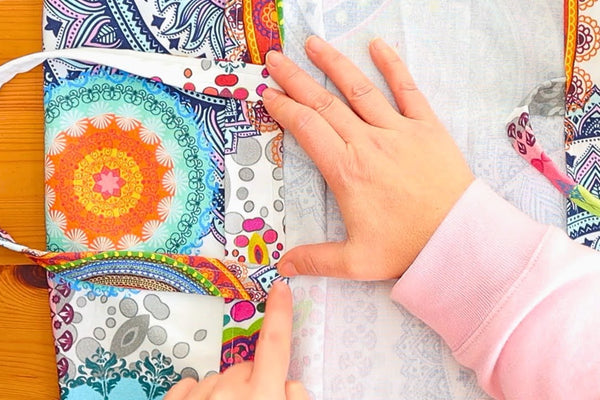 Let's turn a piece of old fabric into a beautiful shopping bag