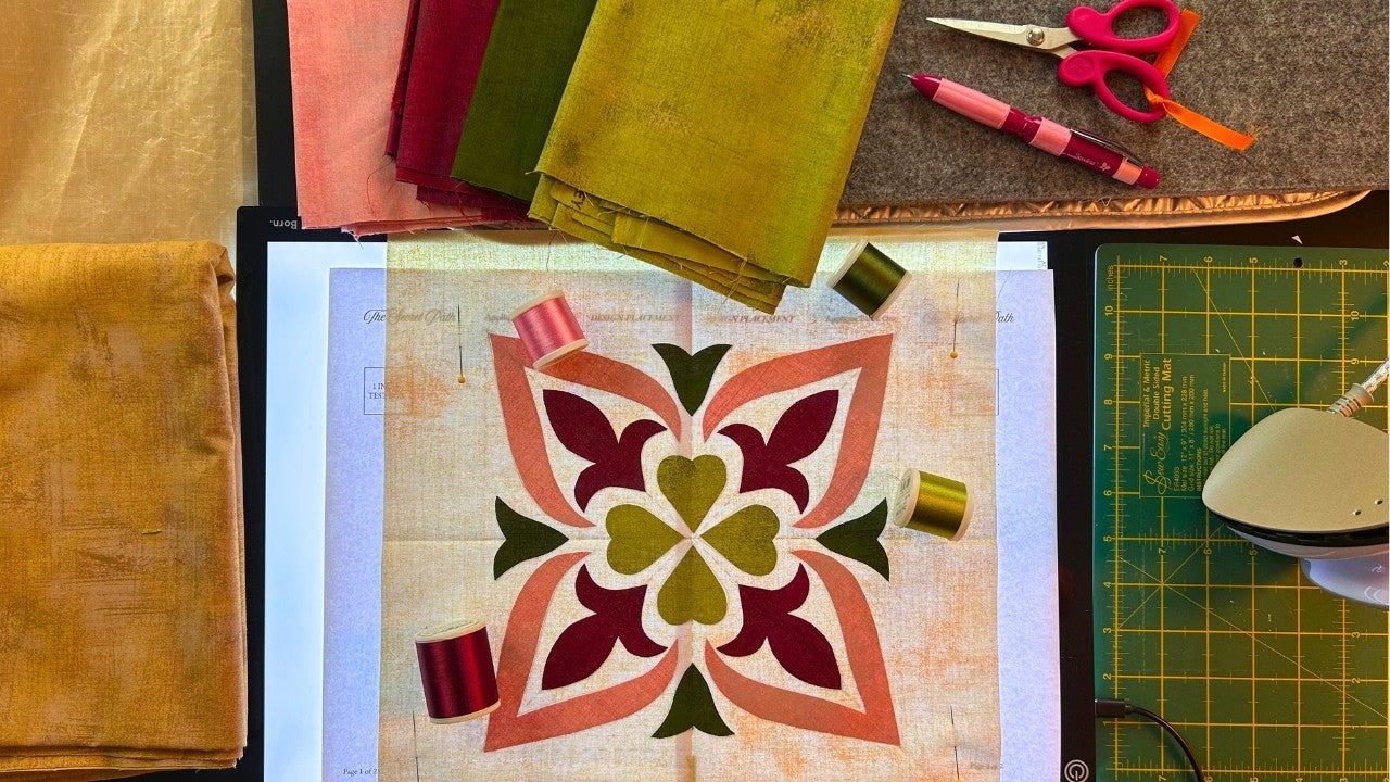 Raw Edge Applique European Tile Block