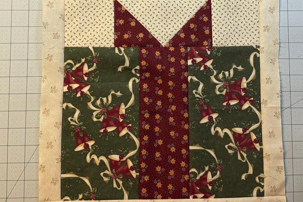 Gift quilt block Christmas countdown block of the month
