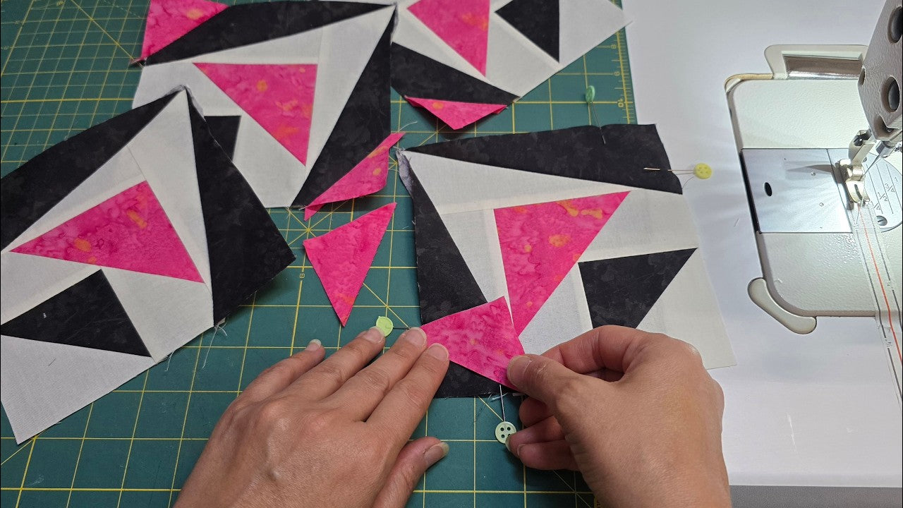 A Clever Quilt Block Trick from Patchwork with achide