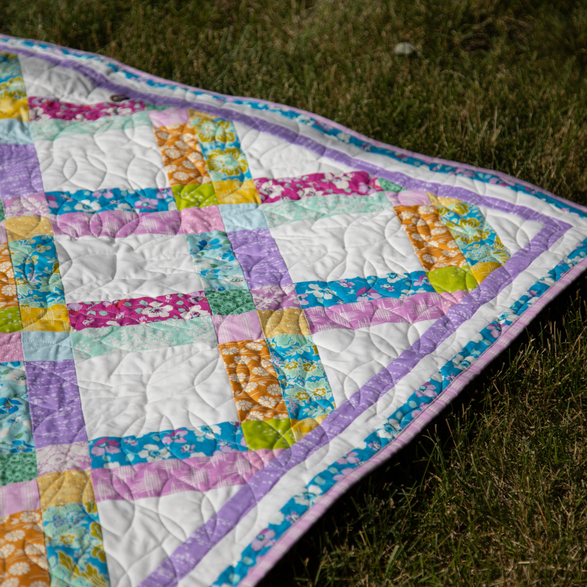 First Bloom Quilting Kit - Pre-Cut with Complete Backing & Binding - Experienced Beginner - 63x77 inches Finished Size