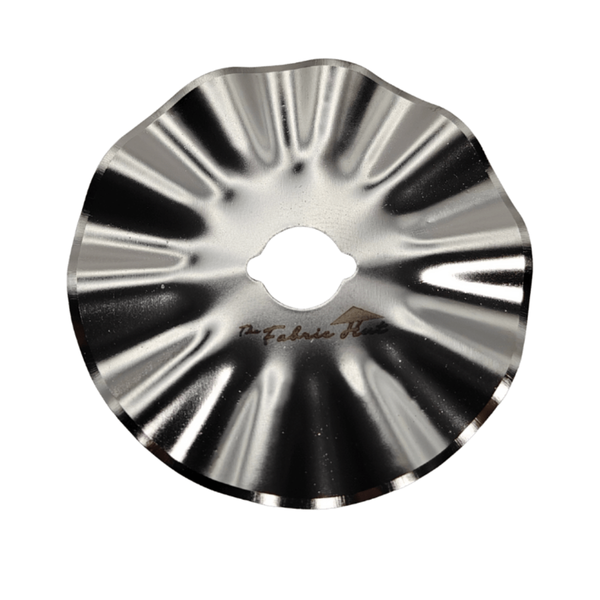 Pinking Blade Wide, pack of 5 45mm rotary blades with a bold zigzag cutting edge, shown with the clear storage case - The Fabric Hut