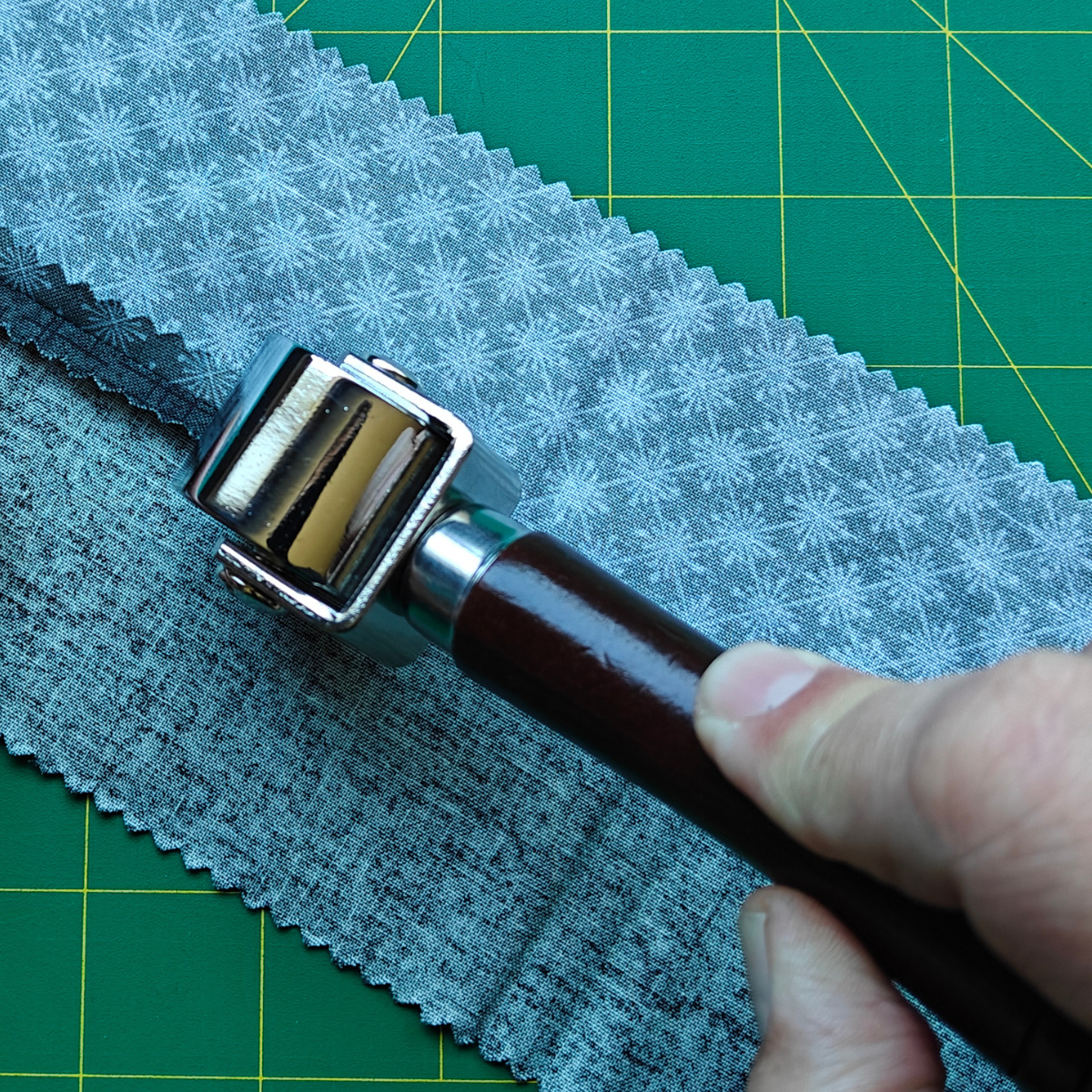 The Fabric Hut Quilting Seam Roller, Stainless Steel Pressing Roller, Easy to Grip Handle - The Fabric Hut