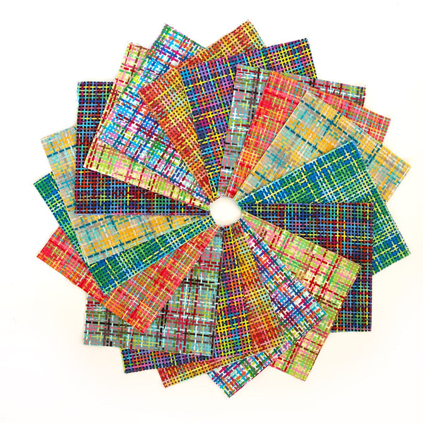 90 vorgeschnittene Charm-Packung „Pretty in Plaid“ mit 5-Zoll-Quadraten, 100 % Baumwollstoff, Steppdecke