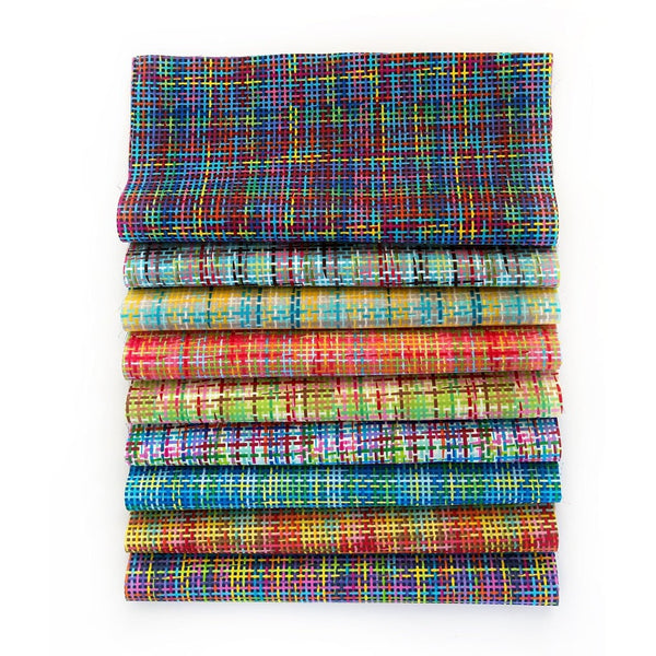 90 vorgeschnittene Charm-Packung „Pretty in Plaid“ mit 5-Zoll-Quadraten, 100 % Baumwollstoff, Steppdecke