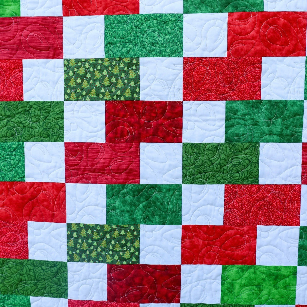 EasyStart Festliches Quilt-Set mit vorgeschnittenen Motiven – komplett mit Weihnachtsmustern, Bindung und Rückseite